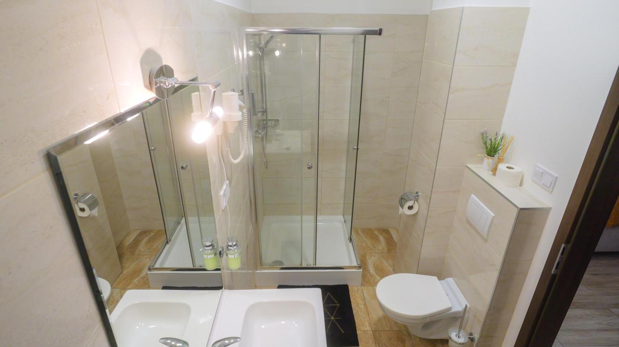 Premium City Centre Bedrooms Prešov Buitenkant foto